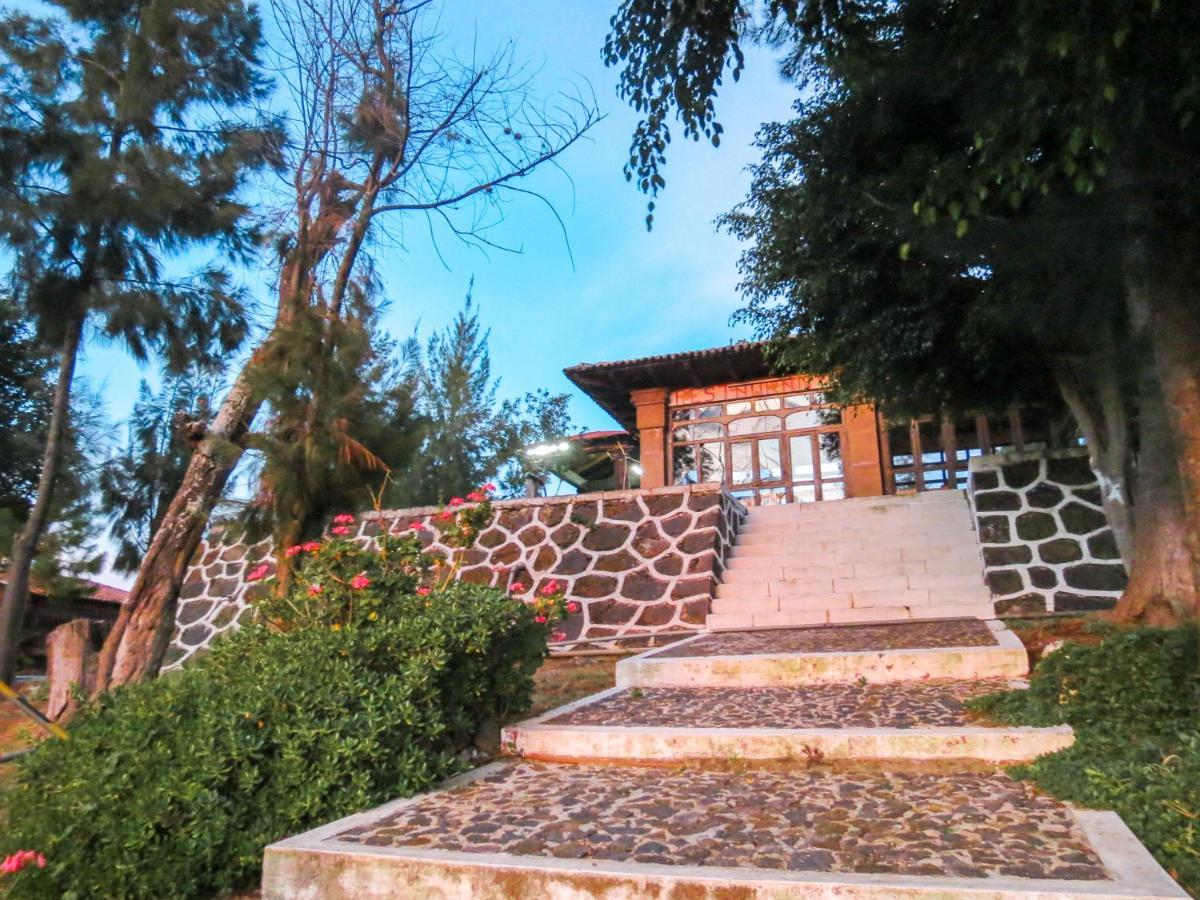 Cabanas Yunuen By Rotamundos Pátzcuaro Exterior photo